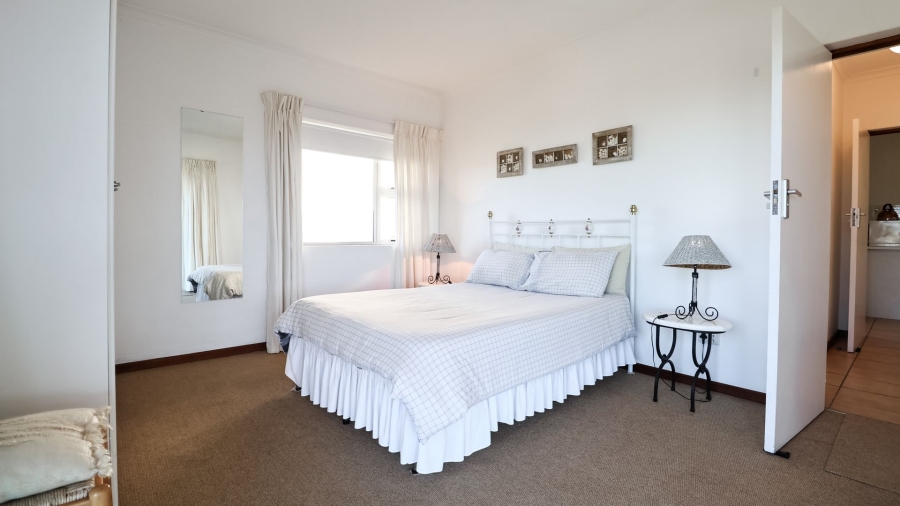 5 Bedroom Property for Sale in Stilbaai Wes Western Cape